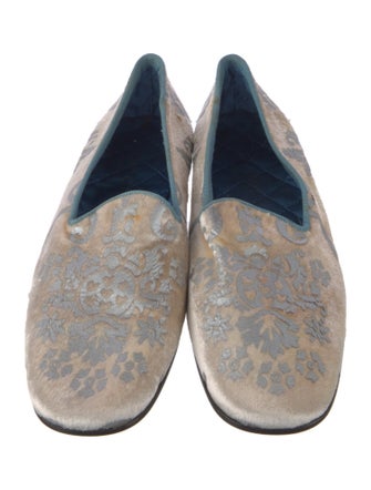Gucci Velvet Lace Pattern Loafers
