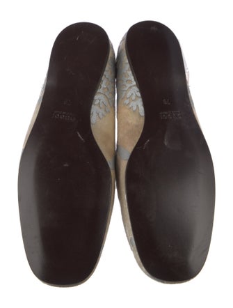 Gucci Velvet Lace Pattern Loafers