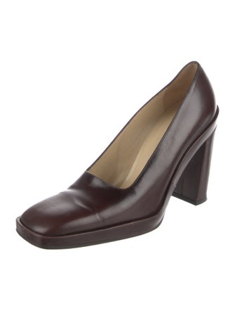Gucci Leather Pumps