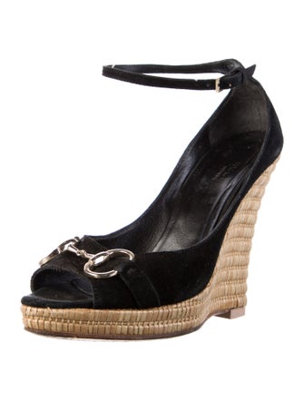 Gucci Horsebit Accent Suede D'Orsay Pumps