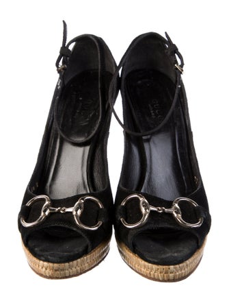 Gucci Horsebit Accent Suede D'Orsay Pumps