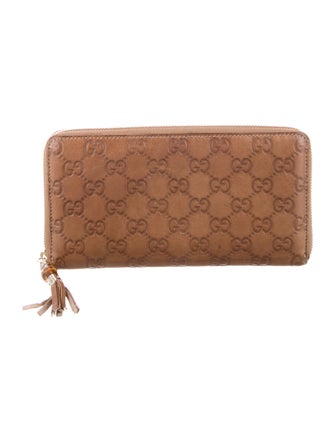 Gucci GG Signature Leather Wallet