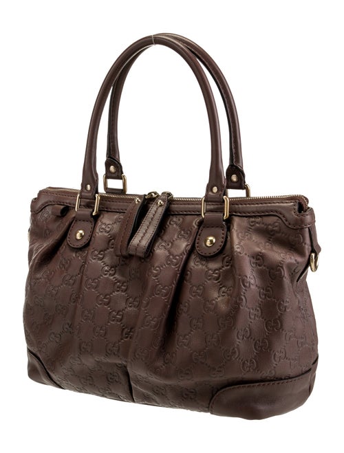 Gucci GG Signature Sukey