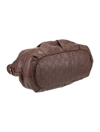 Gucci GG Signature Sukey