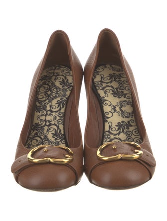 Gucci Leather Pumps