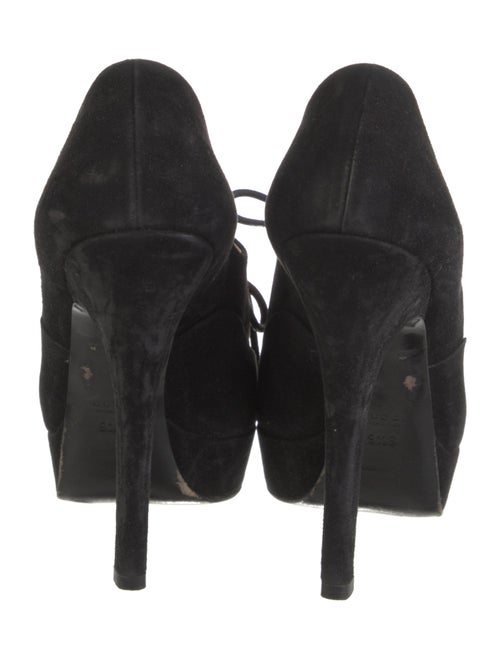 Gucci Horsebit Accent Suede T-Strap Pumps