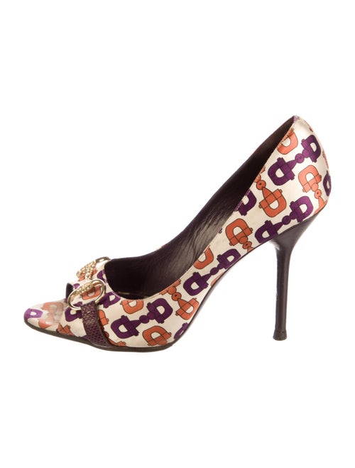 Gucci Horsebit Accent Satin Pumps