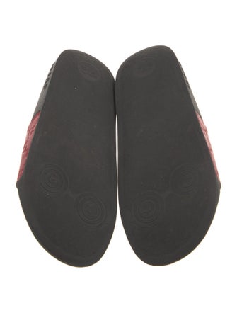 Gucci GG Signature Leather Slides