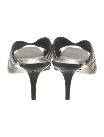 Gucci Leather Printed Slides