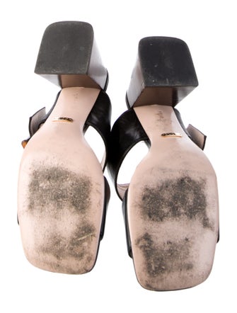 Gucci Bamboo Accent Leather Slides