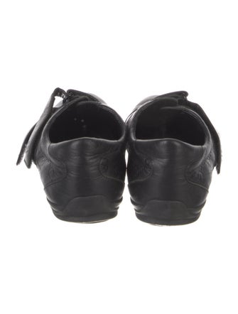 Gucci GG Signature Leather Sneakers