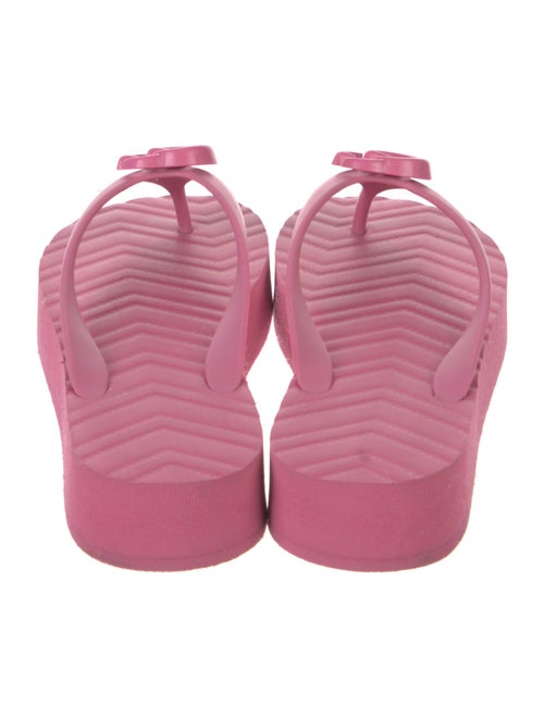 Gucci Double G Logo Rubber Flip Flops