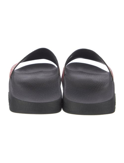 Gucci GG Supreme Slides