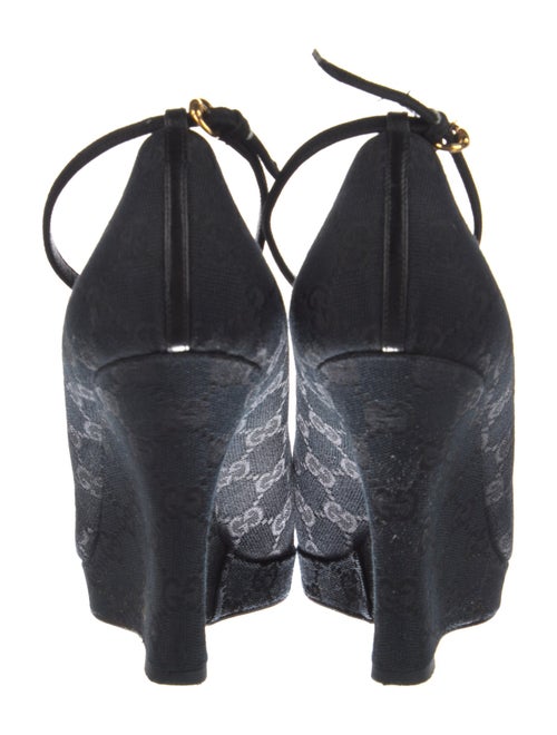 Gucci GG Canvas Canvas Pumps