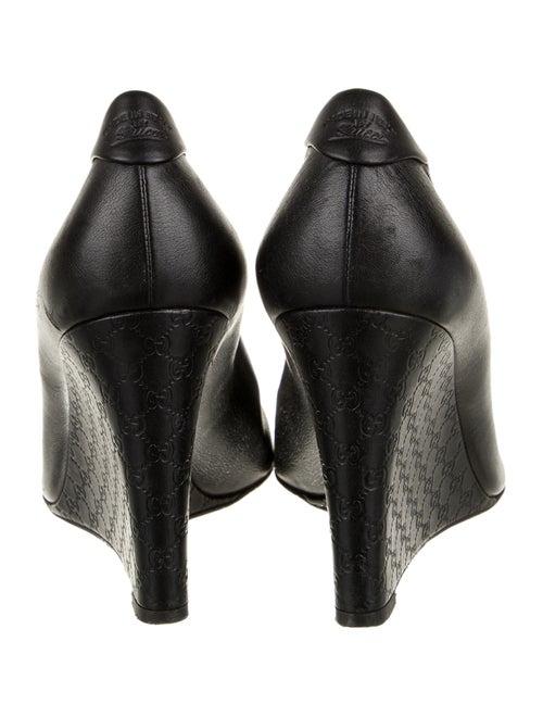Gucci Microguccissima Pattern Leather Pumps
