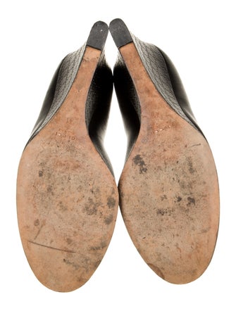 Gucci Microguccissima Pattern Leather Pumps