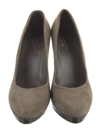 Gucci Suede Pumps
