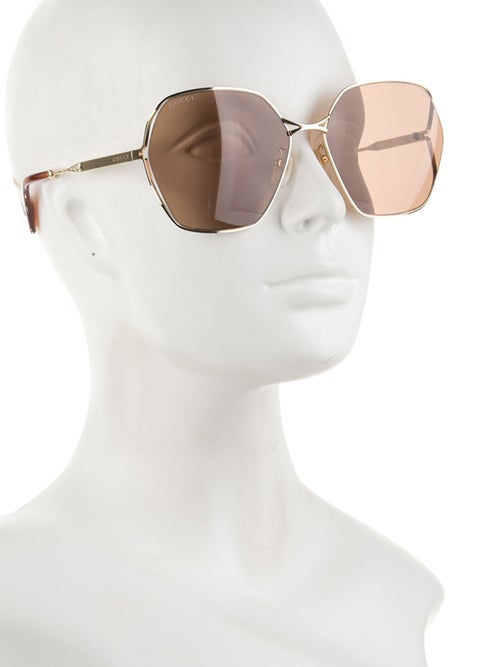 Gucci Oversize Tinted Sunglasses