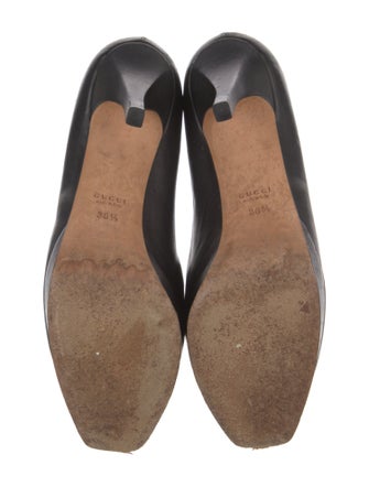 Gucci Leather Pumps