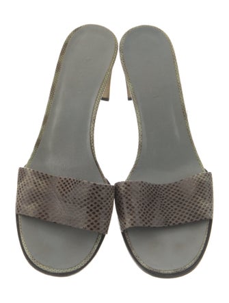 Gucci Karung Animal Print Slides