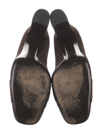 Gucci Horsebit Accent Suede Pumps