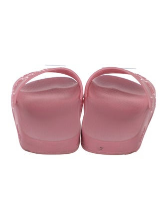 Gucci GG Logo Rubber Slides