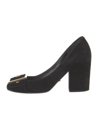 Gucci Suede Pumps