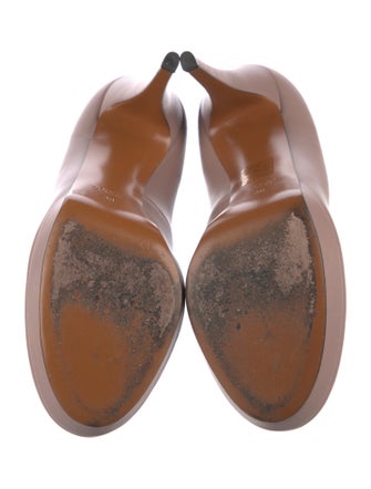 Gucci Leather Pumps