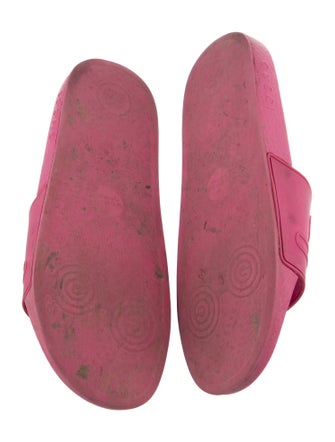 Gucci Interlocking G Logo Rubber Slides