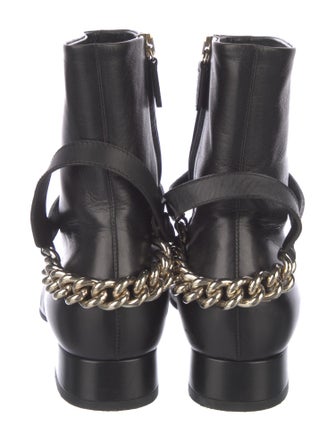 Gucci Chain-Link Accent Leather Moto Boots