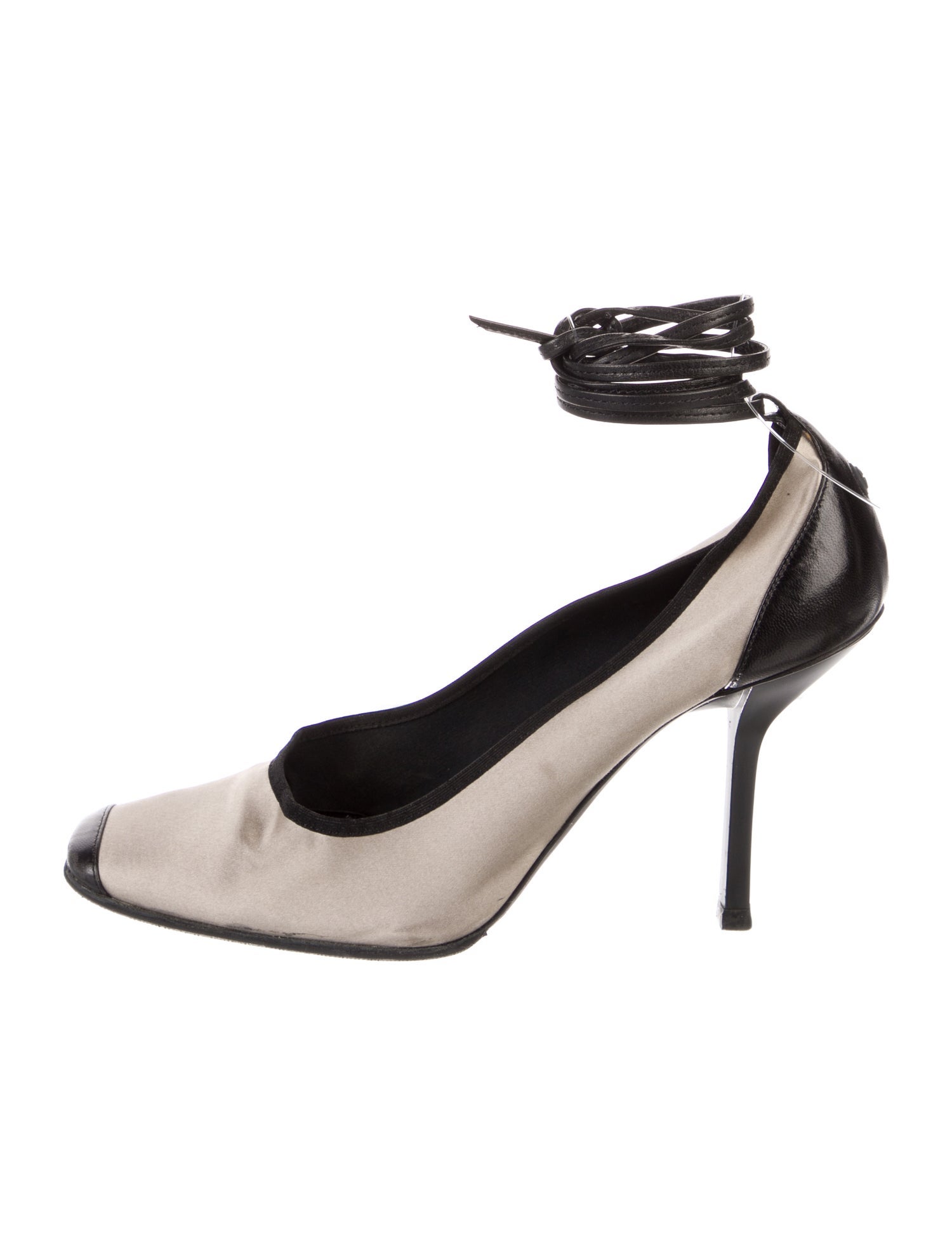 Gucci Satin Colorblock Pattern Pumps