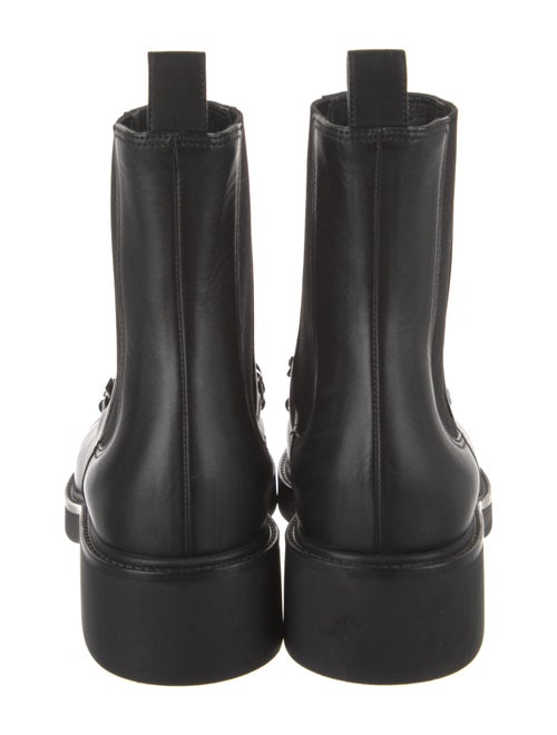 Gucci Chain-Link Accent Leather Chelsea Boots