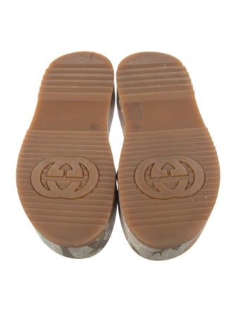 Gucci GG Supreme Slides
