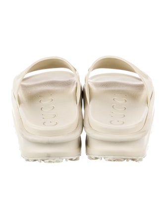 Gucci Interlocking G Logo Rubber Slides