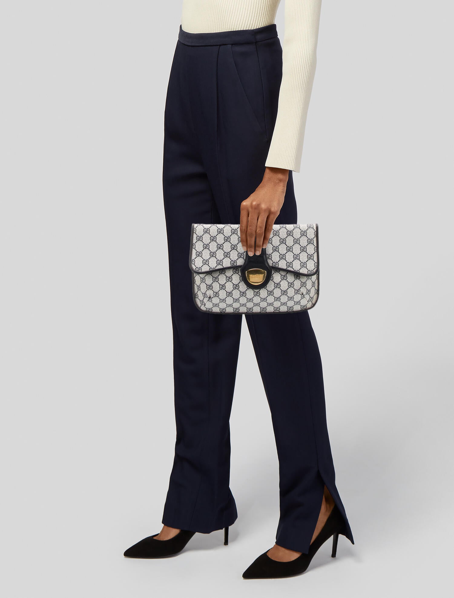 Gucci GG Supreme Minaudière Vintage