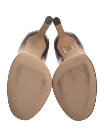 Gucci Interlocking G Logo Leather Pumps