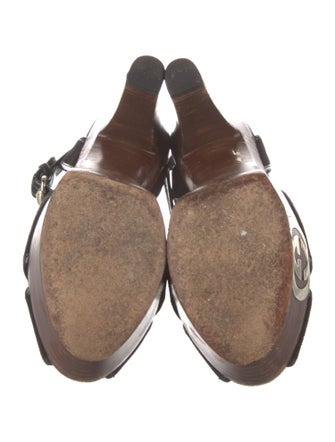 Gucci Interlocking G Logo Suede Sandals