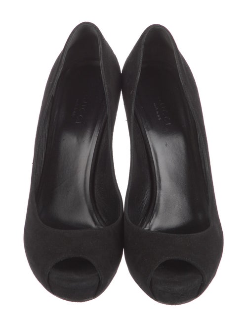 Gucci Bamboo Accent Suede Pumps