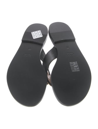 Gucci Interlocking G Logo Leather Flip Flops