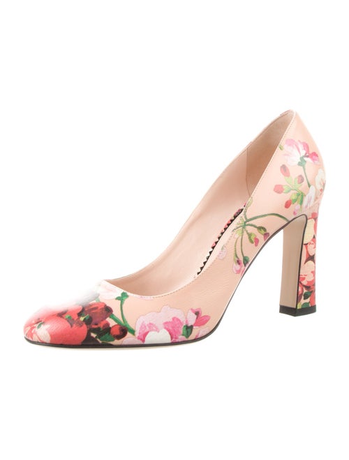 Gucci Blooms Print Leather Pumps