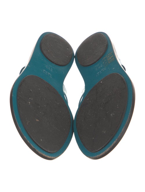 Gucci Interlocking G Logo Patent Leather Flip Flops