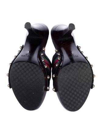 Gucci GG Canvas Canvas Slides