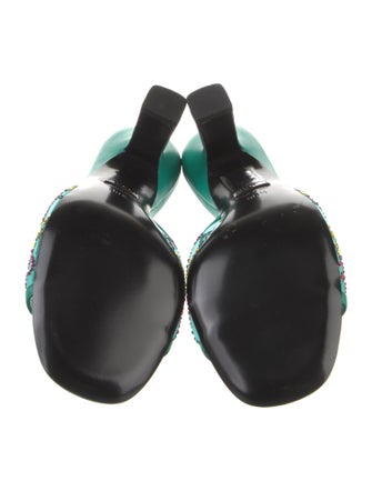 Gucci GG Logo Mesh Slides