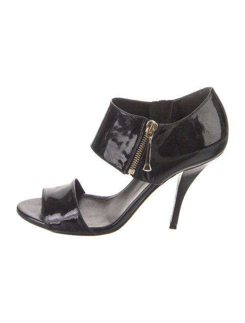 Gucci Patent Leather Pumps