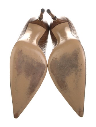 Gucci Bamboo Accent Embossed Leather Pumps