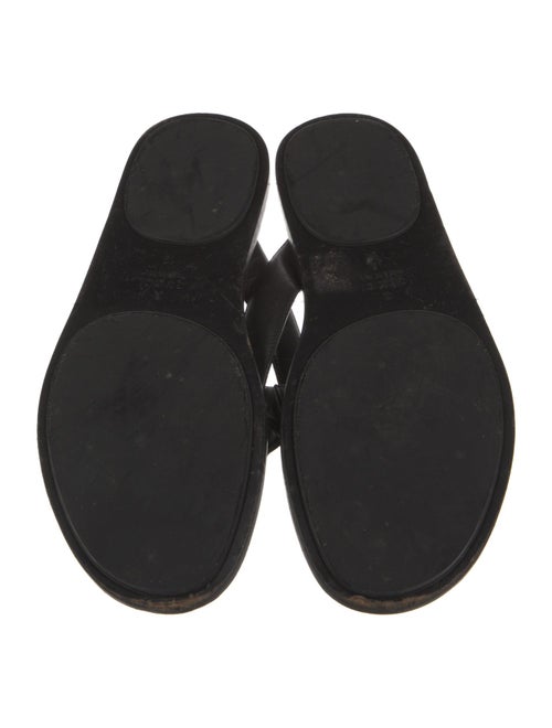 Gucci Interlocking G Logo Leather Flip Flops