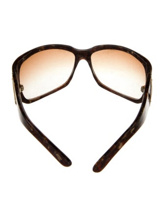 Gucci Oversize Gradient Sunglasses