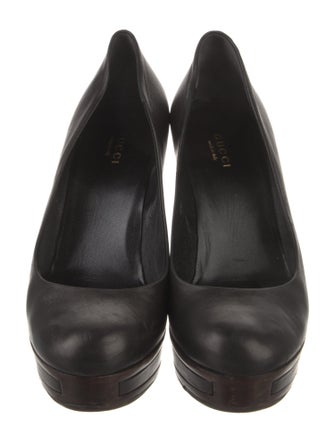 Gucci Leather Pumps