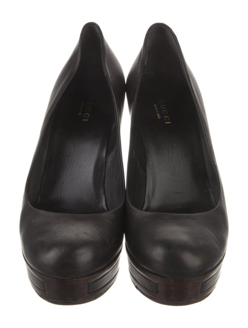 Gucci Leather Pumps