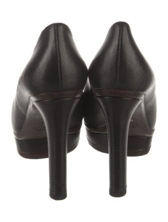 Gucci Leather Pumps